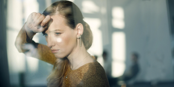 Overcome Imposter Syndrome: Tips for Self-Confidence